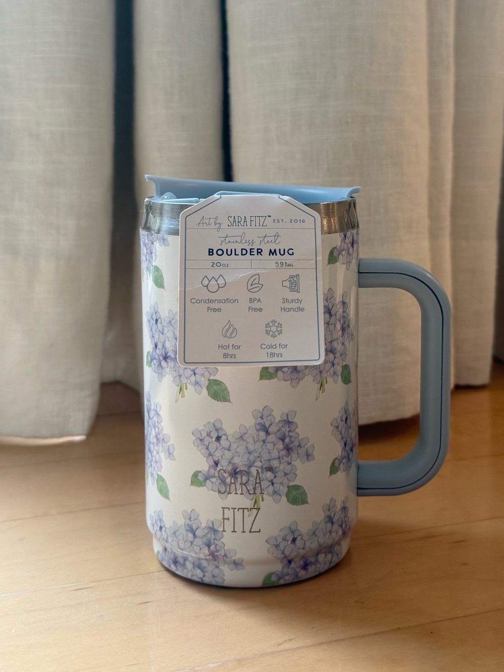 NWT Sara Fitz Floral Boulder Mug - Blue Hydrangea - water bottle - travel mug
